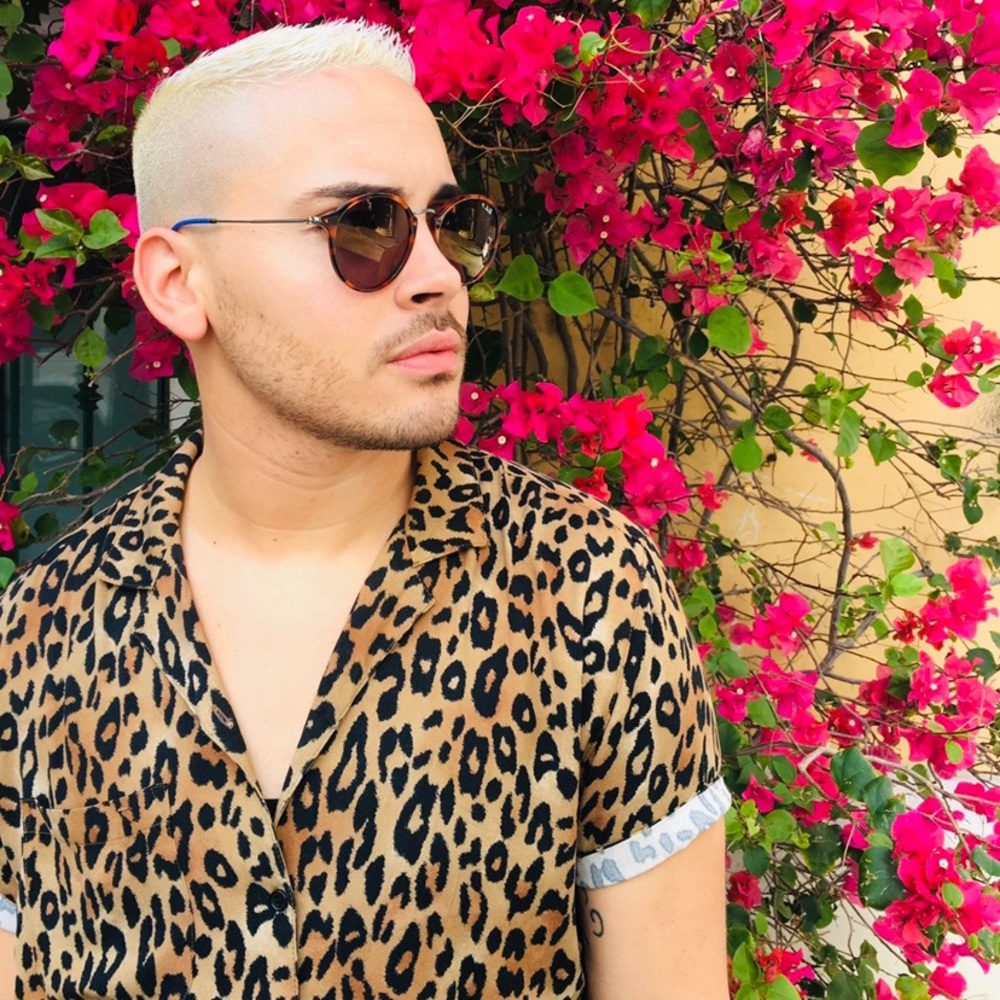 Meet your Posher, Elvin